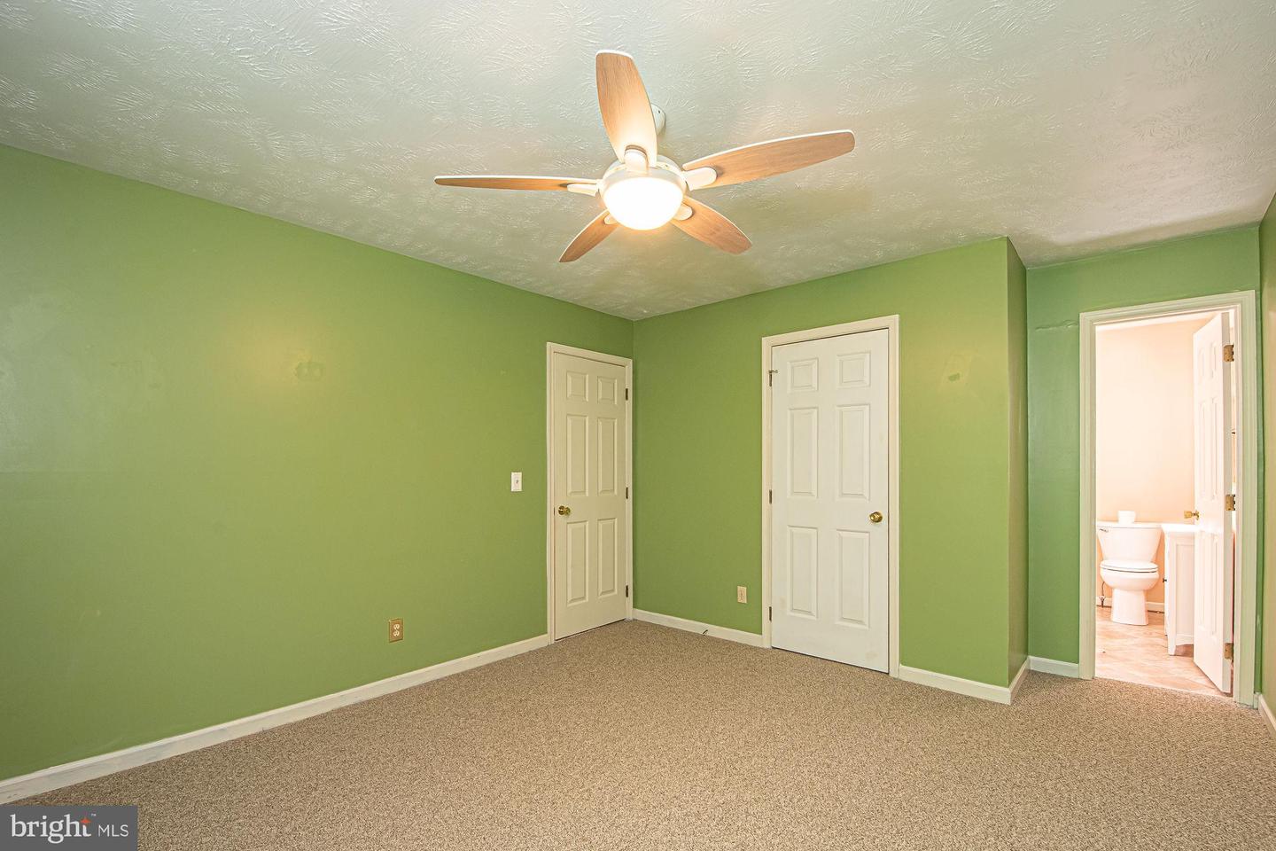 302 PARKSIDE RD, LINDEN, Virginia 22642, 3 Bedrooms Bedrooms, ,2 BathroomsBathrooms,Residential,For sale,302 PARKSIDE RD,VAWR2010800 MLS # VAWR2010800