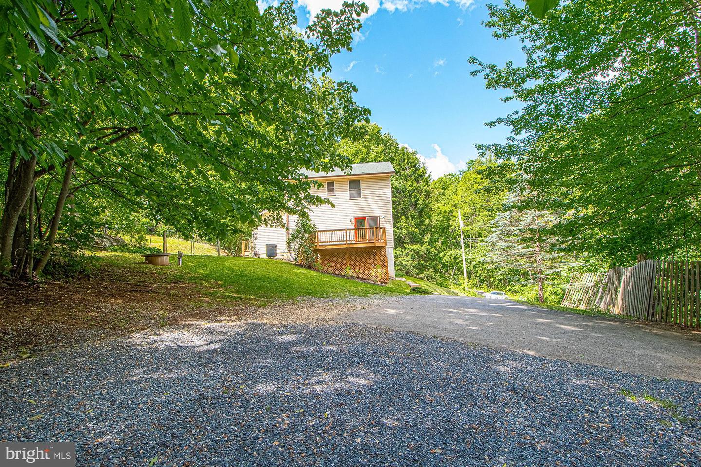 302 PARKSIDE RD, LINDEN, Virginia 22642, 3 Bedrooms Bedrooms, ,2 BathroomsBathrooms,Residential,For sale,302 PARKSIDE RD,VAWR2010800 MLS # VAWR2010800