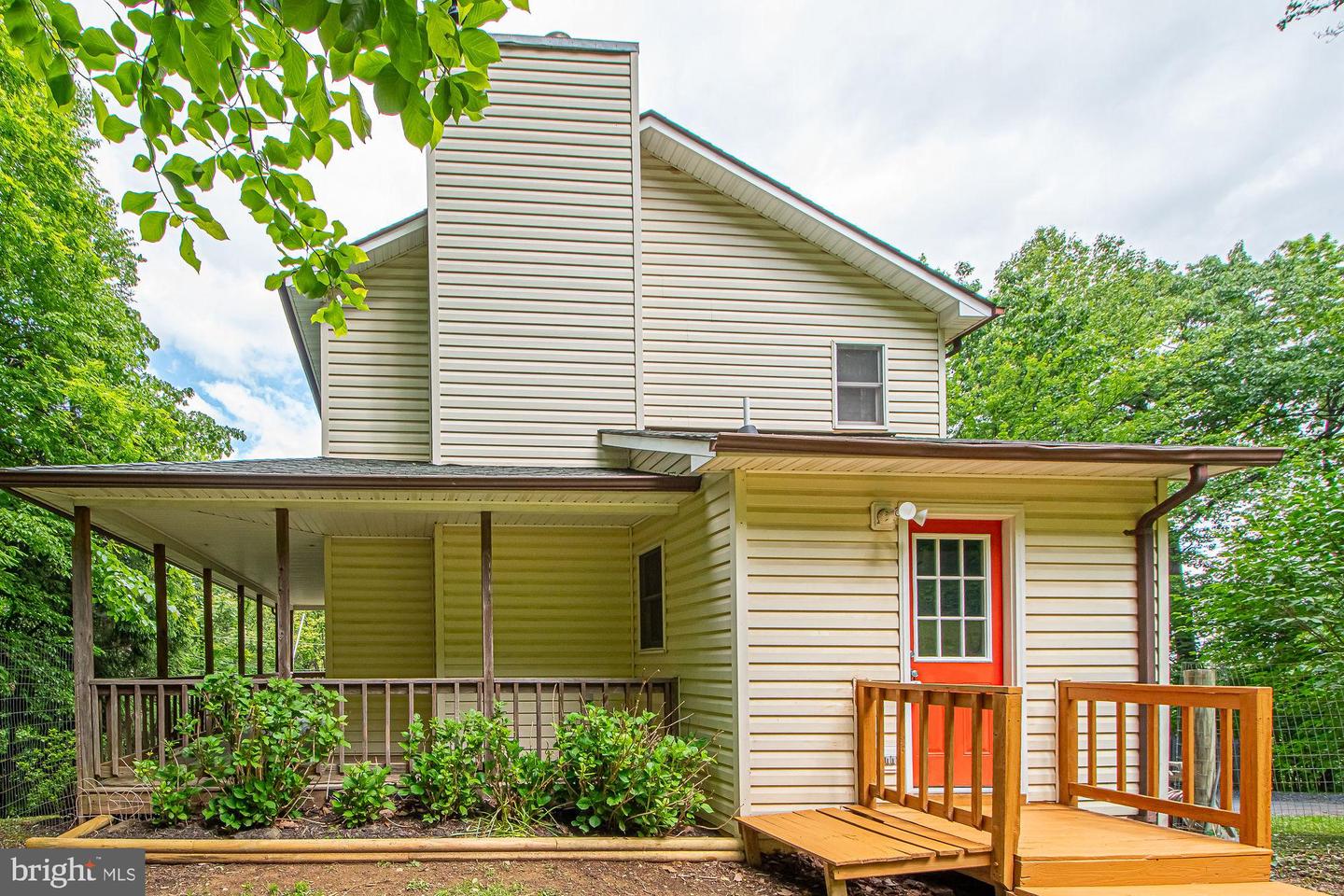 302 PARKSIDE RD, LINDEN, Virginia 22642, 3 Bedrooms Bedrooms, ,2 BathroomsBathrooms,Residential,For sale,302 PARKSIDE RD,VAWR2010800 MLS # VAWR2010800