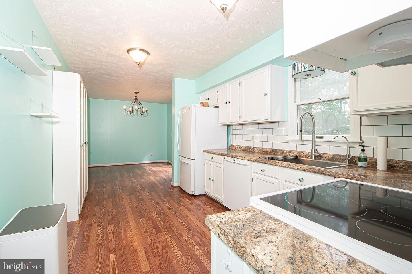 302 PARKSIDE RD, LINDEN, Virginia 22642, 3 Bedrooms Bedrooms, ,2 BathroomsBathrooms,Residential,For sale,302 PARKSIDE RD,VAWR2010800 MLS # VAWR2010800