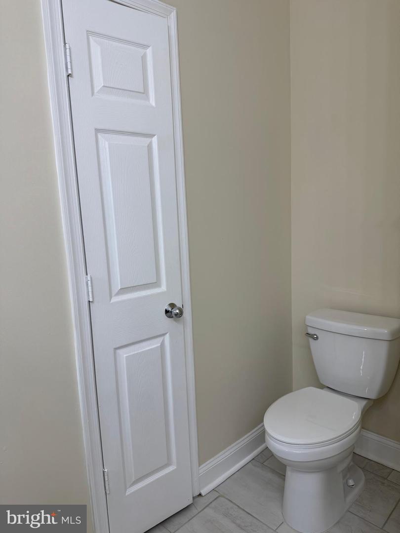 2109 HIGHCOURT LN #203, HERNDON, Virginia 20170, 2 Bedrooms Bedrooms, ,2 BathroomsBathrooms,Residential,For sale,2109 HIGHCOURT LN #203,VAFX2233206 MLS # VAFX2233206