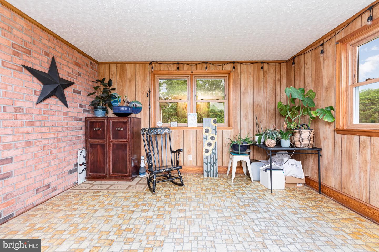 24065 KINGS, WARSAW, Virginia 22572, 3 Bedrooms Bedrooms, 6 Rooms Rooms,2 BathroomsBathrooms,Residential,For sale,24065 KINGS,VAWE2008782 MLS # VAWE2008782
