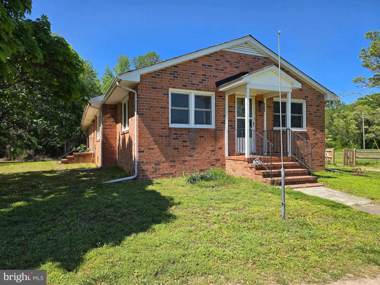 24065 KINGS, WARSAW, Virginia 22572, 3 Bedrooms Bedrooms, 6 Rooms Rooms,2 BathroomsBathrooms,Residential,For sale,24065 KINGS,VAWE2008782 MLS # VAWE2008782