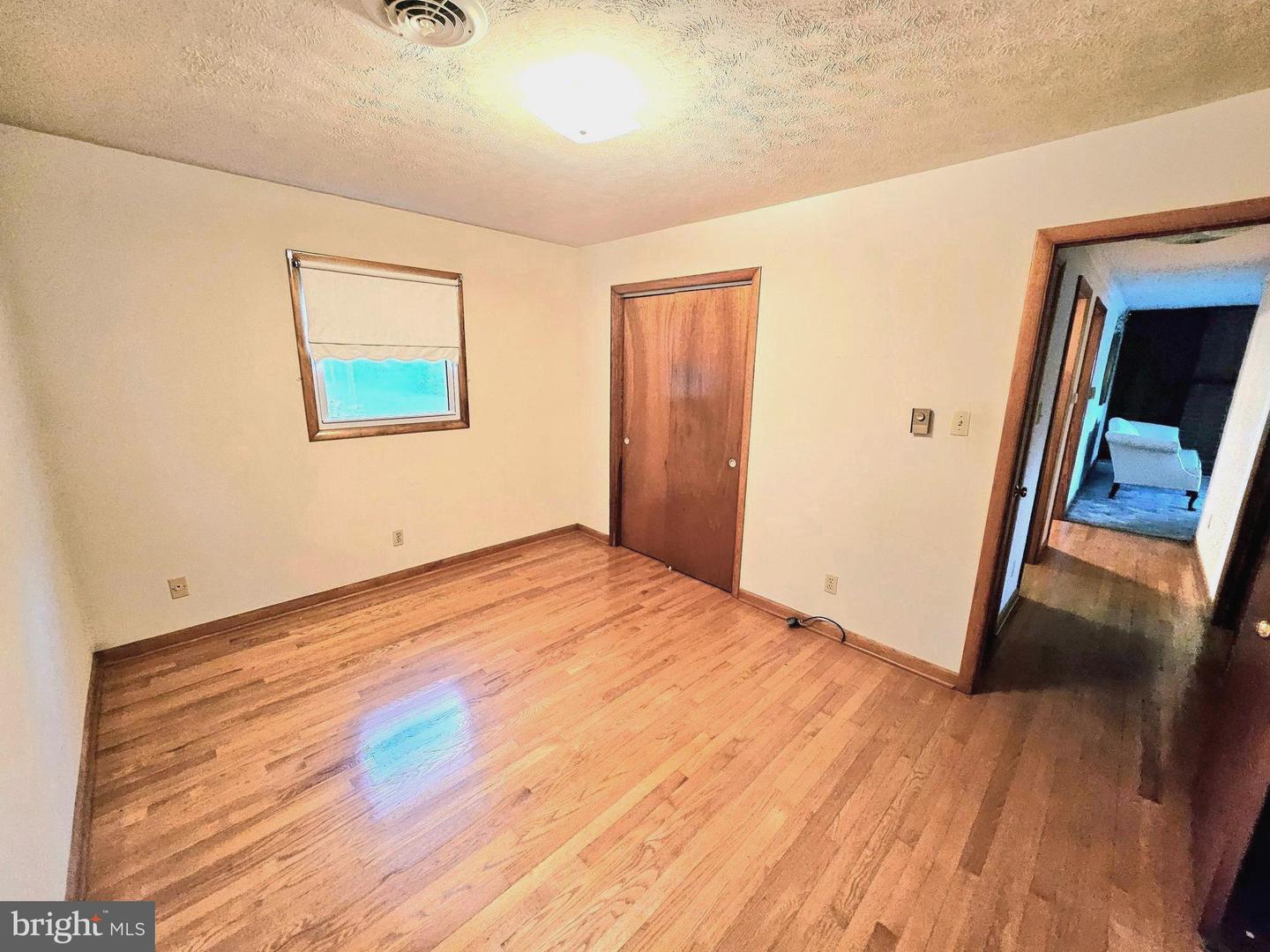 671 FOX DR, WINCHESTER, Virginia 22603, 3 Bedrooms Bedrooms, ,1 BathroomBathrooms,Residential,For sale,671 FOX DR,VAFV2034094 MLS # VAFV2034094