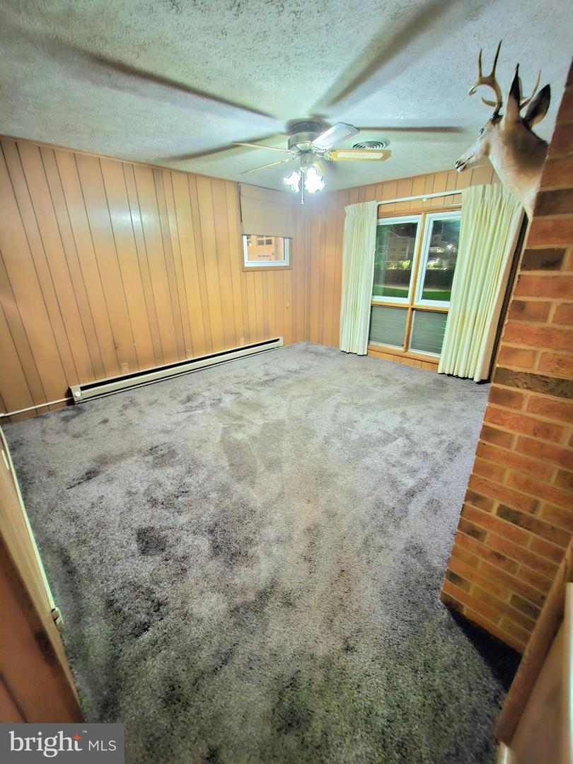 671 FOX DR, WINCHESTER, Virginia 22603, 3 Bedrooms Bedrooms, ,1 BathroomBathrooms,Residential,For sale,671 FOX DR,VAFV2034094 MLS # VAFV2034094