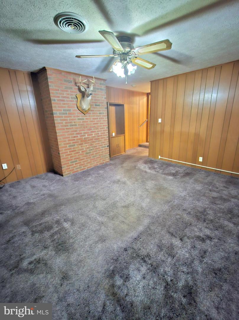 671 FOX DR, WINCHESTER, Virginia 22603, 3 Bedrooms Bedrooms, ,1 BathroomBathrooms,Residential,For sale,671 FOX DR,VAFV2034094 MLS # VAFV2034094