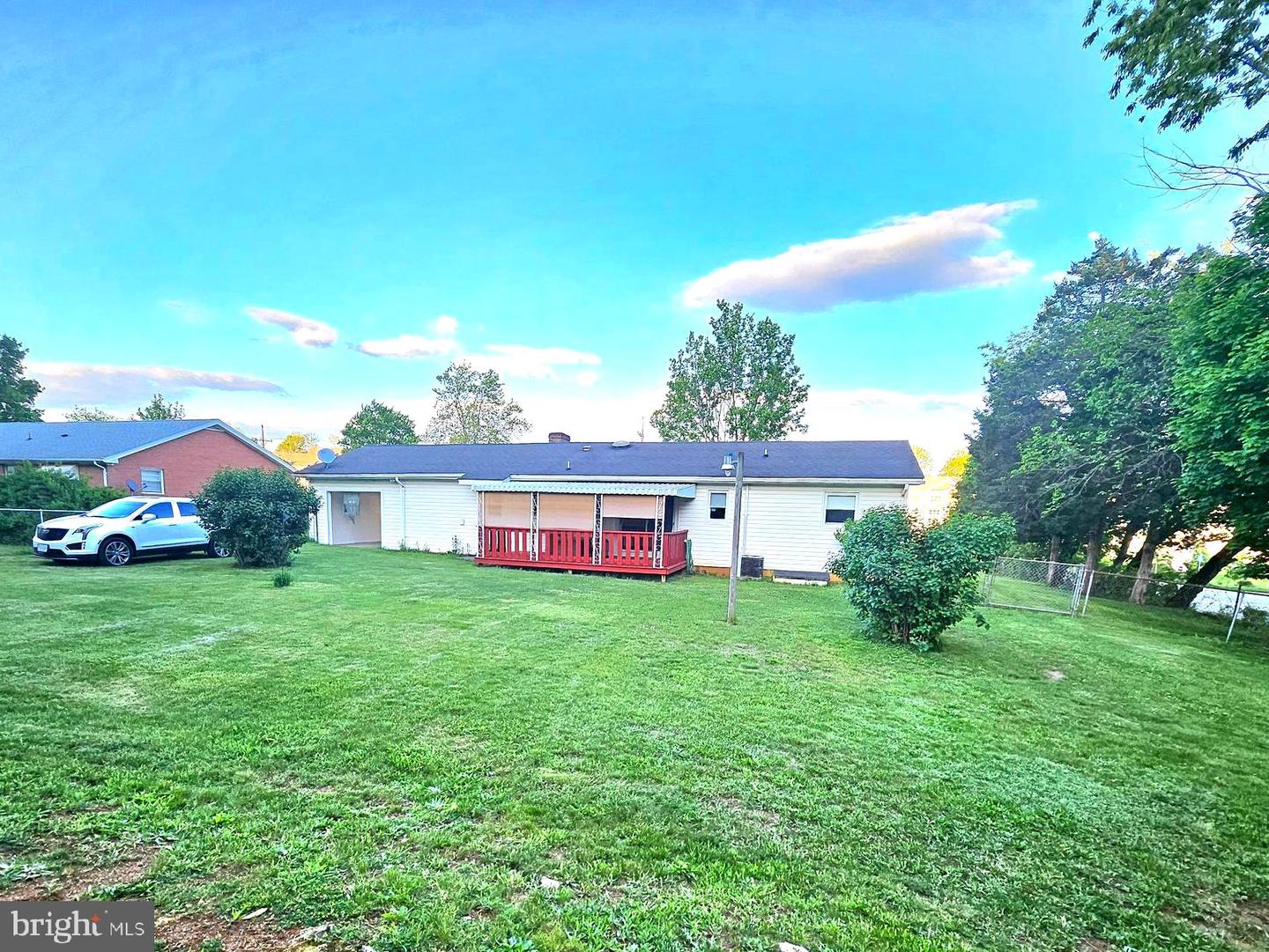 671 FOX DR, WINCHESTER, Virginia 22603, 3 Bedrooms Bedrooms, ,1 BathroomBathrooms,Residential,For sale,671 FOX DR,VAFV2034094 MLS # VAFV2034094
