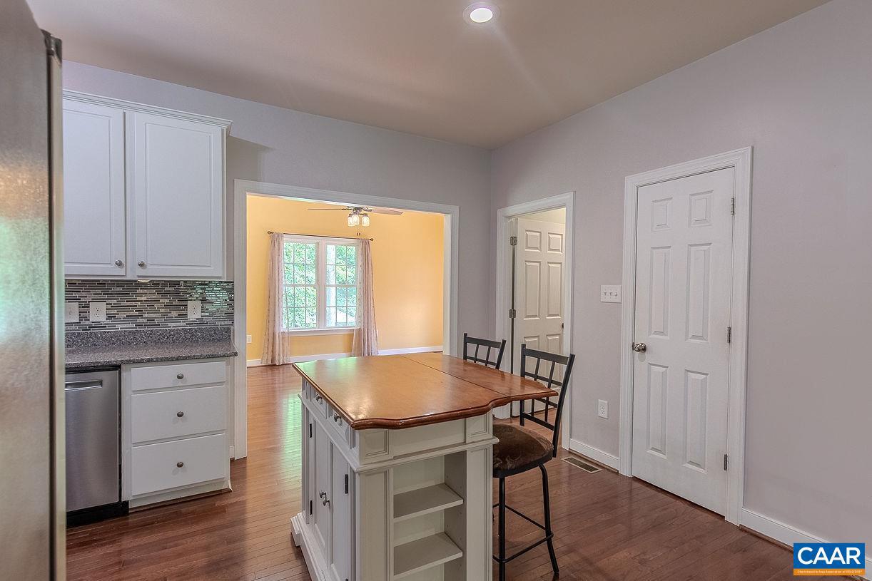5001 HUNTERS MEADOW PL, RICHMOND, Virginia 23231, 3 Bedrooms Bedrooms, ,2 BathroomsBathrooms,Residential,For sale,5001 HUNTERS MEADOW PL,664641 MLS # 664641