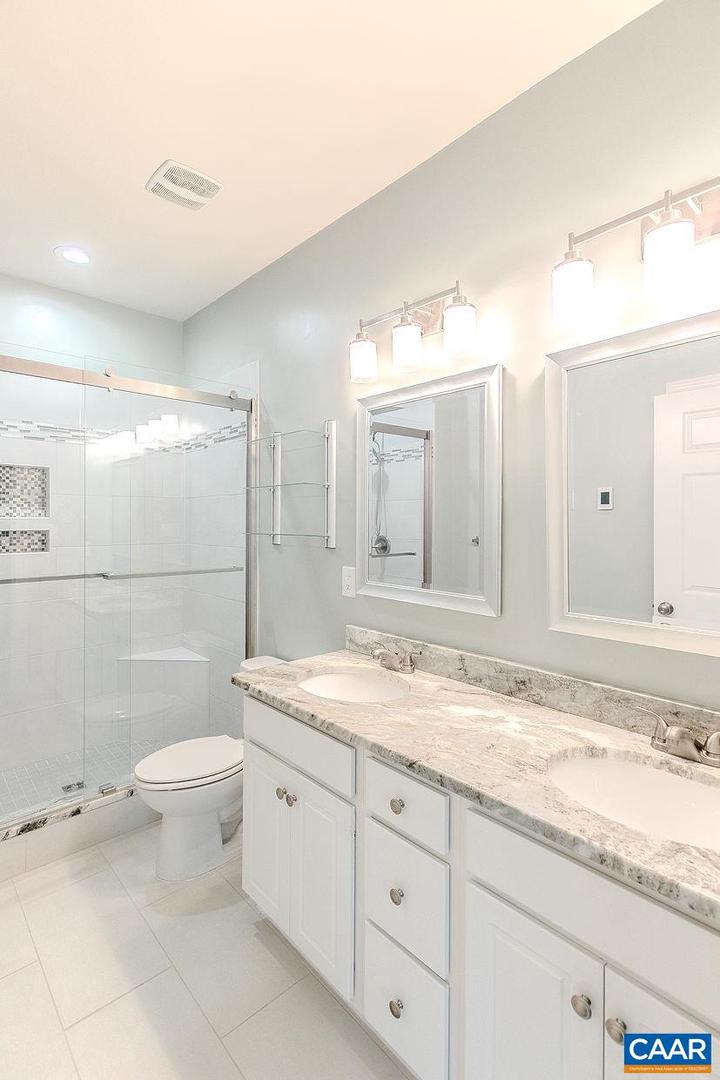 5001 HUNTERS MEADOW PL, RICHMOND, Virginia 23231, 3 Bedrooms Bedrooms, ,2 BathroomsBathrooms,Residential,For sale,5001 HUNTERS MEADOW PL,664641 MLS # 664641