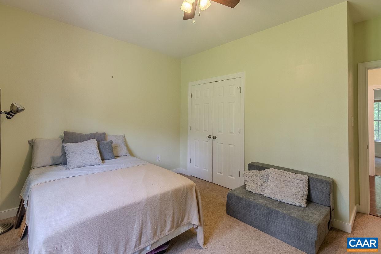 5001 HUNTERS MEADOW PL, RICHMOND, Virginia 23231, 3 Bedrooms Bedrooms, ,2 BathroomsBathrooms,Residential,For sale,5001 HUNTERS MEADOW PL,664641 MLS # 664641