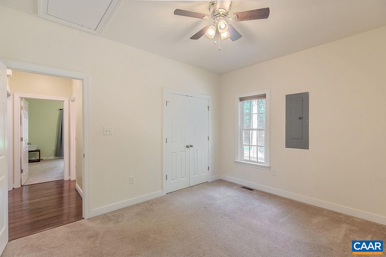 5001 HUNTERS MEADOW PL, RICHMOND, Virginia 23231, 3 Bedrooms Bedrooms, ,2 BathroomsBathrooms,Residential,For sale,5001 HUNTERS MEADOW PL,664641 MLS # 664641