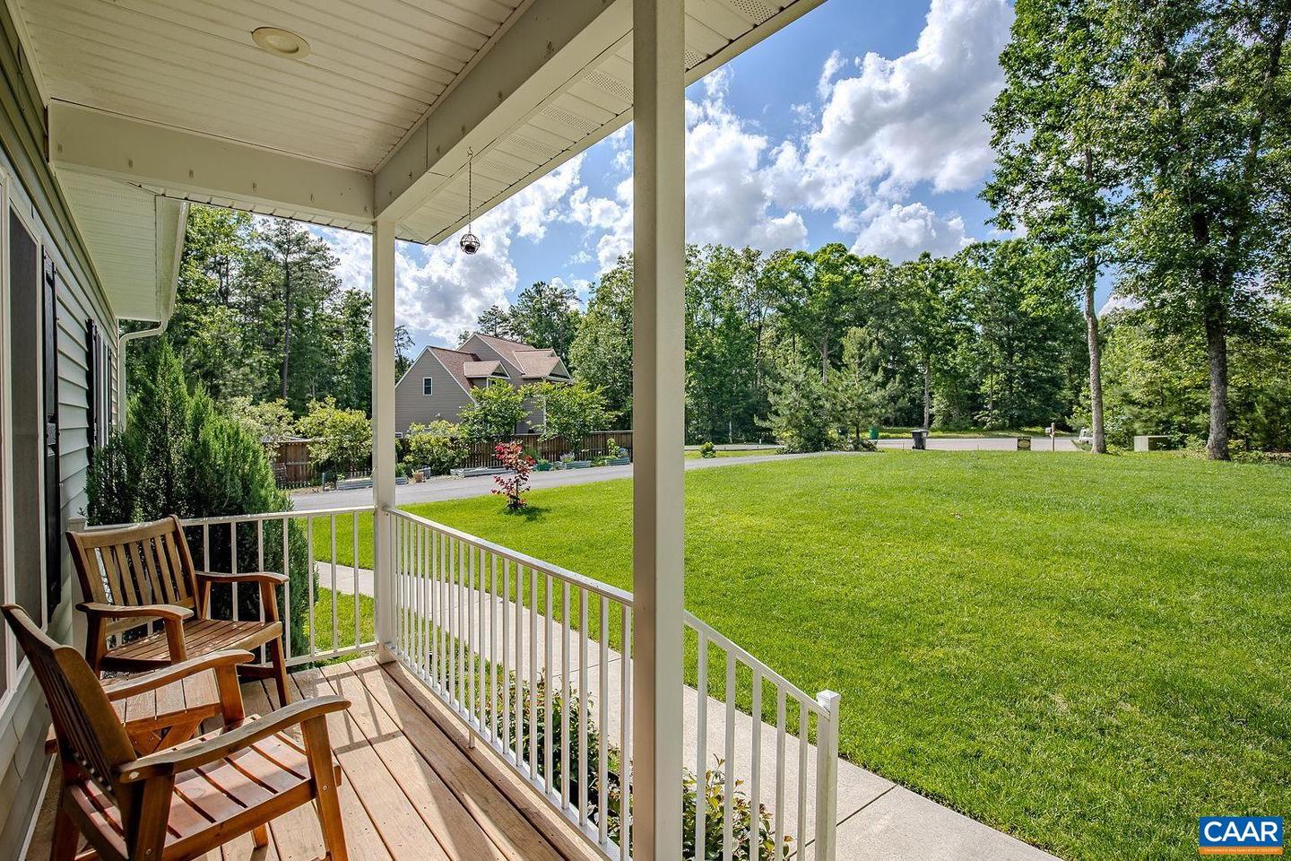 5001 HUNTERS MEADOW PL, RICHMOND, Virginia 23231, 3 Bedrooms Bedrooms, ,2 BathroomsBathrooms,Residential,For sale,5001 HUNTERS MEADOW PL,664641 MLS # 664641