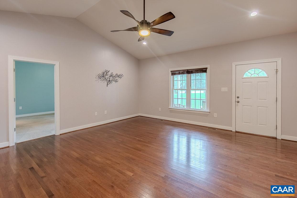 5001 HUNTERS MEADOW PL, RICHMOND, Virginia 23231, 3 Bedrooms Bedrooms, ,2 BathroomsBathrooms,Residential,For sale,5001 HUNTERS MEADOW PL,664641 MLS # 664641