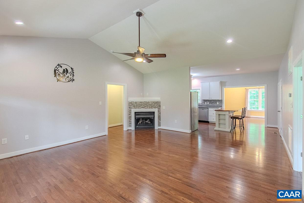 5001 HUNTERS MEADOW PL, RICHMOND, Virginia 23231, 3 Bedrooms Bedrooms, ,2 BathroomsBathrooms,Residential,For sale,5001 HUNTERS MEADOW PL,664641 MLS # 664641