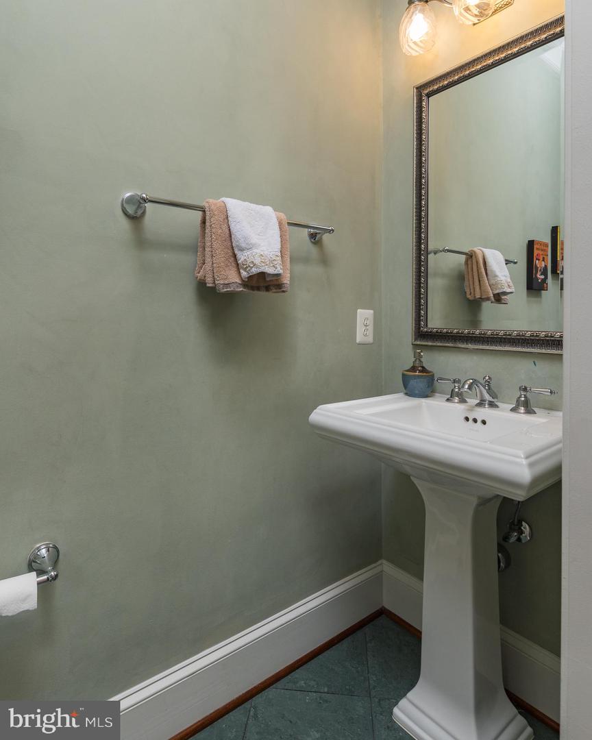 2153 ROYAL LODGE DR, FALLS CHURCH, Virginia 22043, 5 Bedrooms Bedrooms, 15 Rooms Rooms,4 BathroomsBathrooms,Residential,For sale,2153 ROYAL LODGE DR,VAFX2241712 MLS # VAFX2241712