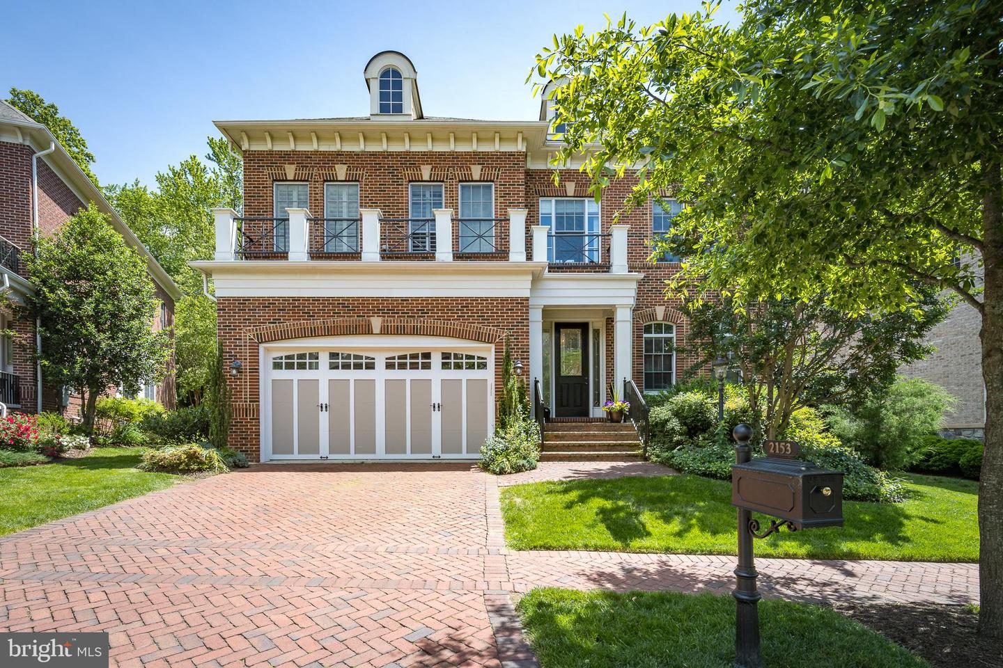 2153 ROYAL LODGE DR, FALLS CHURCH, Virginia 22043, 5 Bedrooms Bedrooms, 15 Rooms Rooms,4 BathroomsBathrooms,Residential,For sale,2153 ROYAL LODGE DR,VAFX2241712 MLS # VAFX2241712