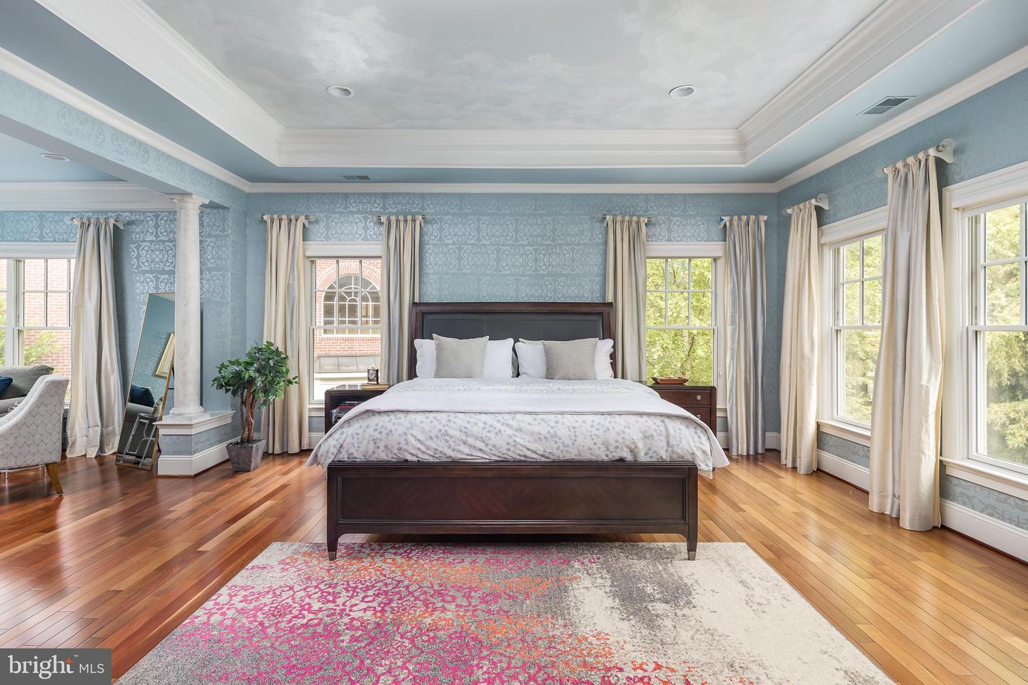 2153 ROYAL LODGE DR, FALLS CHURCH, Virginia 22043, 5 Bedrooms Bedrooms, 15 Rooms Rooms,4 BathroomsBathrooms,Residential,For sale,2153 ROYAL LODGE DR,VAFX2241712 MLS # VAFX2241712