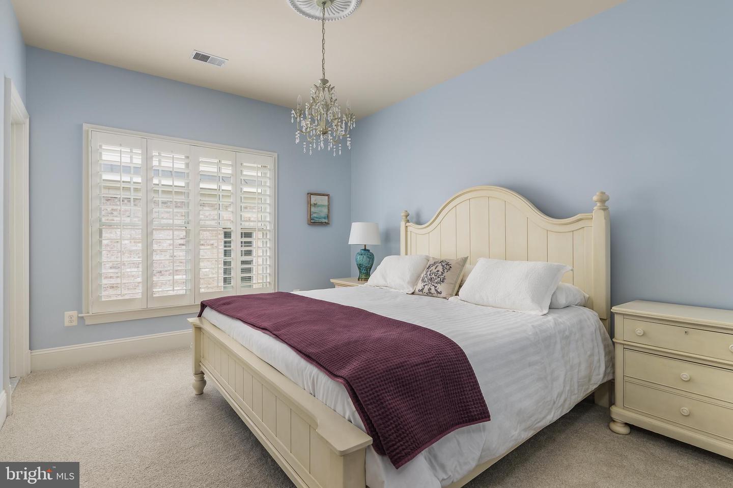 2153 ROYAL LODGE DR, FALLS CHURCH, Virginia 22043, 5 Bedrooms Bedrooms, 15 Rooms Rooms,4 BathroomsBathrooms,Residential,For sale,2153 ROYAL LODGE DR,VAFX2241712 MLS # VAFX2241712