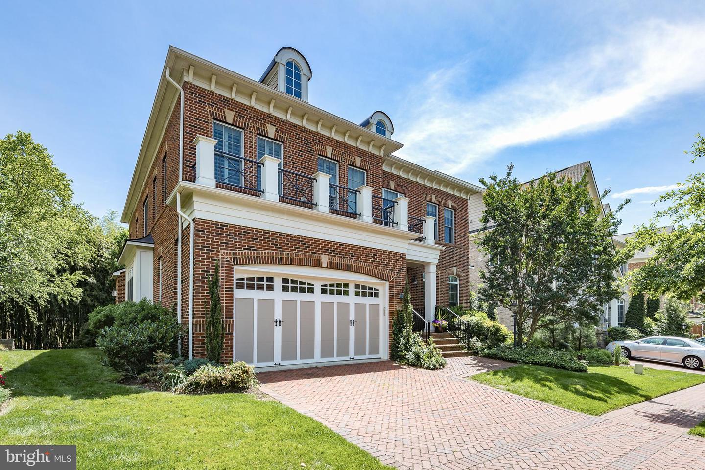 2153 ROYAL LODGE DR, FALLS CHURCH, Virginia 22043, 5 Bedrooms Bedrooms, 15 Rooms Rooms,4 BathroomsBathrooms,Residential,For sale,2153 ROYAL LODGE DR,VAFX2241712 MLS # VAFX2241712