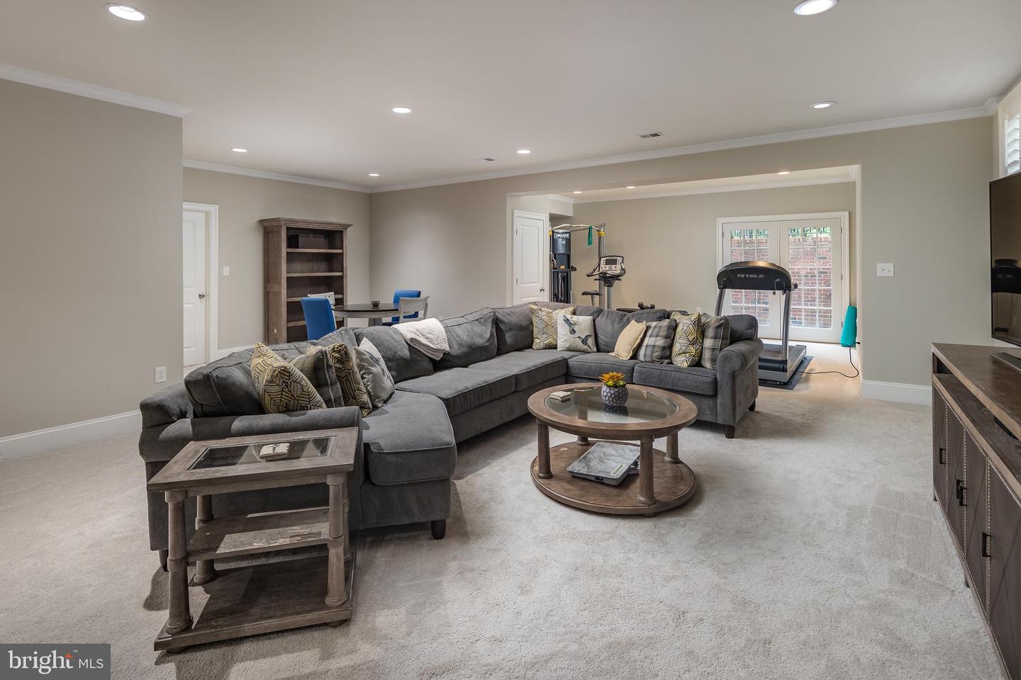 2153 ROYAL LODGE DR, FALLS CHURCH, Virginia 22043, 5 Bedrooms Bedrooms, 15 Rooms Rooms,4 BathroomsBathrooms,Residential,For sale,2153 ROYAL LODGE DR,VAFX2241712 MLS # VAFX2241712