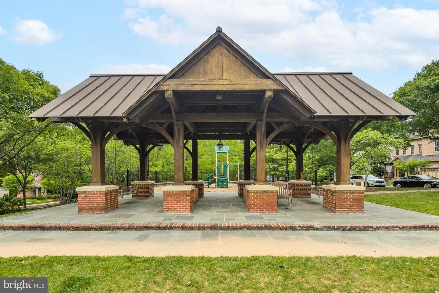 2153 ROYAL LODGE DR, FALLS CHURCH, Virginia 22043, 5 Bedrooms Bedrooms, 15 Rooms Rooms,4 BathroomsBathrooms,Residential,For sale,2153 ROYAL LODGE DR,VAFX2241712 MLS # VAFX2241712
