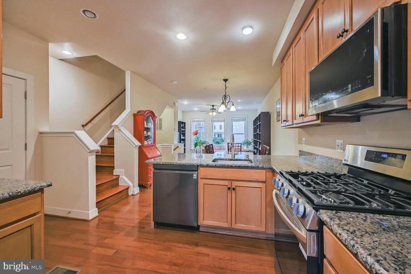 311 I ST SE, WASHINGTON, District Of Columbia 20003, 4 Bedrooms Bedrooms, ,3 BathroomsBathrooms,Residential,For sale,311 I ST SE,DCDC2201264 MLS # DCDC2201264