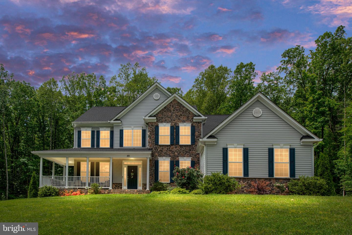 101 RICHWOOD CV, FREDERICKSBURG, Virginia 22406, 4 Bedrooms Bedrooms, ,4 BathroomsBathrooms,Residential,For sale,101 RICHWOOD CV,VAST2038962 MLS # VAST2038962
