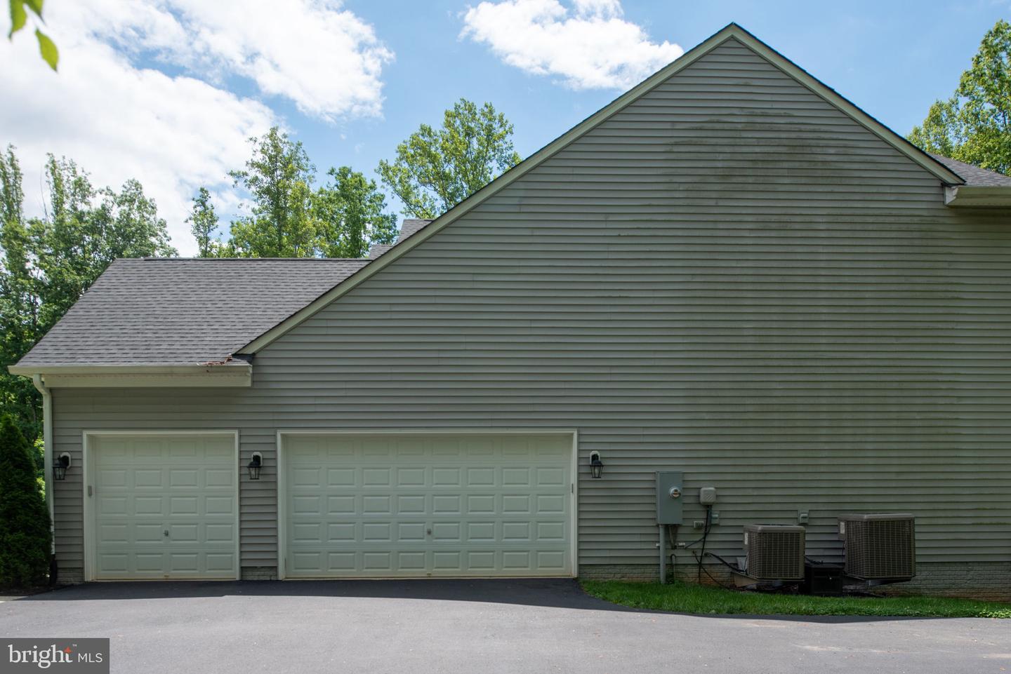 101 RICHWOOD CV, FREDERICKSBURG, Virginia 22406, 4 Bedrooms Bedrooms, ,4 BathroomsBathrooms,Residential,For sale,101 RICHWOOD CV,VAST2038962 MLS # VAST2038962