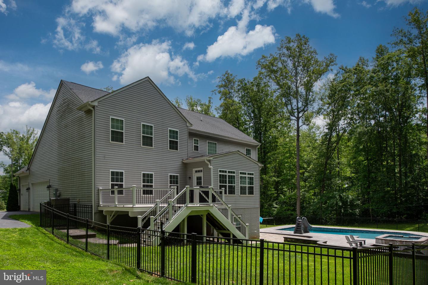 101 RICHWOOD CV, FREDERICKSBURG, Virginia 22406, 4 Bedrooms Bedrooms, ,4 BathroomsBathrooms,Residential,For sale,101 RICHWOOD CV,VAST2038962 MLS # VAST2038962