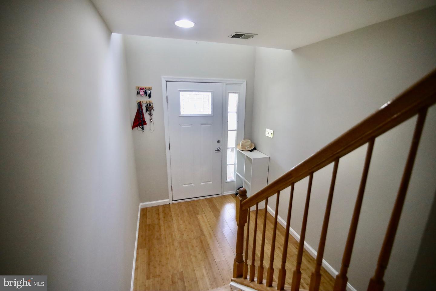 3983 CRESSIDA PL, WOODBRIDGE, Virginia 22192, 3 Bedrooms Bedrooms, ,2 BathroomsBathrooms,Residential,For sale,3983 CRESSIDA PL,VAPW2095016 MLS # VAPW2095016
