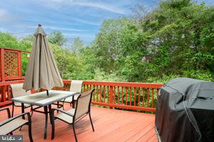 9071 FALCON GLEN CT, BRISTOW, Virginia 20136, 3 Bedrooms Bedrooms, ,2 BathroomsBathrooms,Residential,For sale,9071 FALCON GLEN CT,VAPW2095040 MLS # VAPW2095040
