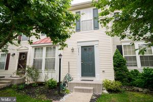 9071 FALCON GLEN CT, BRISTOW, Virginia 20136, 3 Bedrooms Bedrooms, ,2 BathroomsBathrooms,Residential,For sale,9071 FALCON GLEN CT,VAPW2095040 MLS # VAPW2095040