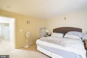 9071 FALCON GLEN CT, BRISTOW, Virginia 20136, 3 Bedrooms Bedrooms, ,2 BathroomsBathrooms,Residential,For sale,9071 FALCON GLEN CT,VAPW2095040 MLS # VAPW2095040