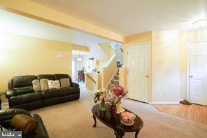 9071 FALCON GLEN CT, BRISTOW, Virginia 20136, 3 Bedrooms Bedrooms, ,2 BathroomsBathrooms,Residential,For sale,9071 FALCON GLEN CT,VAPW2095040 MLS # VAPW2095040
