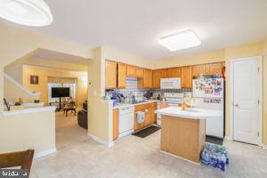 9071 FALCON GLEN CT, BRISTOW, Virginia 20136, 3 Bedrooms Bedrooms, ,2 BathroomsBathrooms,Residential,For sale,9071 FALCON GLEN CT,VAPW2095040 MLS # VAPW2095040