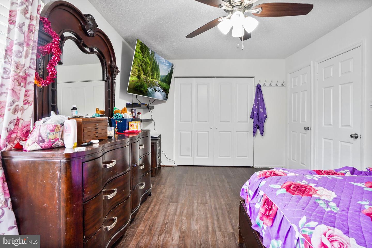 2412 SOUTHGATE SQ, RESTON, Virginia 20191, 3 Bedrooms Bedrooms, ,3 BathroomsBathrooms,Residential,For sale,2412 SOUTHGATE SQ,VAFX2241870 MLS # VAFX2241870
