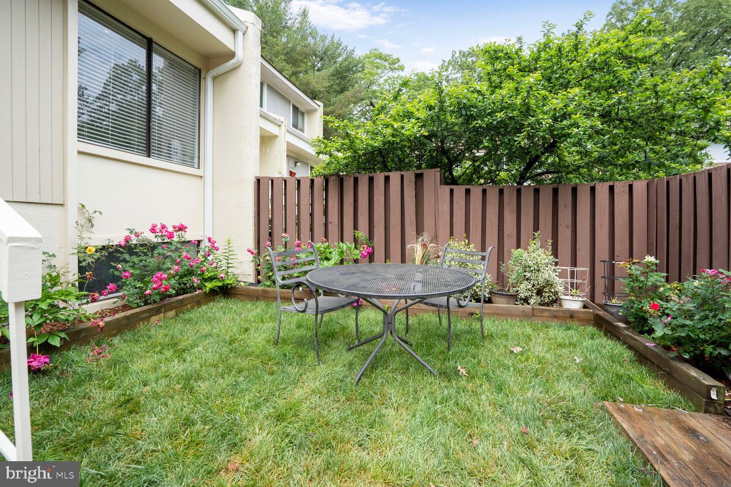 2412 SOUTHGATE SQ, RESTON, Virginia 20191, 3 Bedrooms Bedrooms, ,3 BathroomsBathrooms,Residential,For sale,2412 SOUTHGATE SQ,VAFX2241870 MLS # VAFX2241870