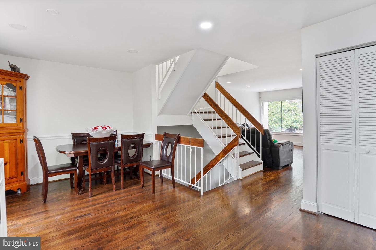 2412 SOUTHGATE SQ, RESTON, Virginia 20191, 3 Bedrooms Bedrooms, ,3 BathroomsBathrooms,Residential,For sale,2412 SOUTHGATE SQ,VAFX2241870 MLS # VAFX2241870