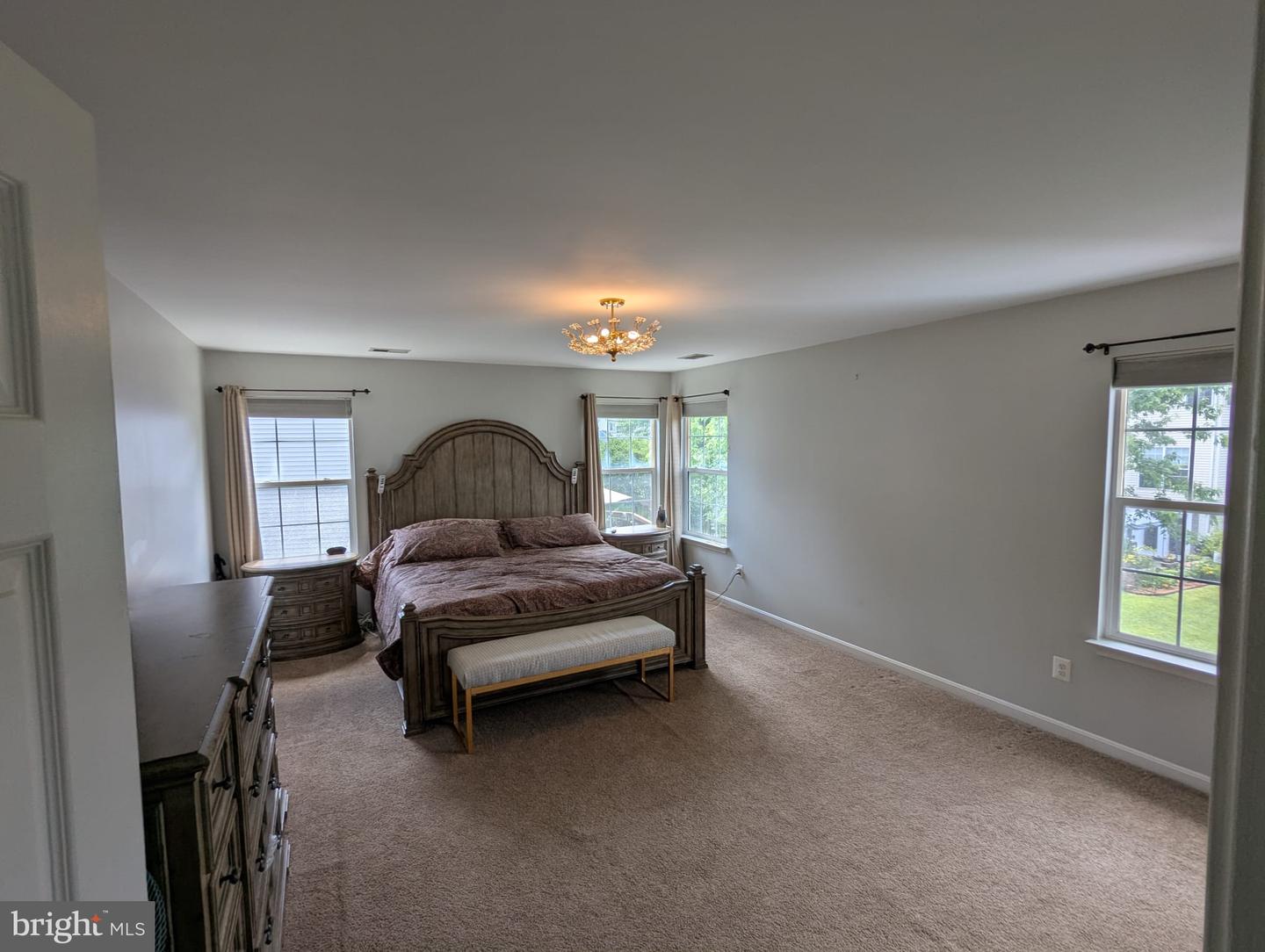 9871 UPPER MILL LOOP, BRISTOW, Virginia 20136, 5 Bedrooms Bedrooms, ,3 BathroomsBathrooms,Residential,For sale,9871 UPPER MILL LOOP,VAPW2095082 MLS # VAPW2095082