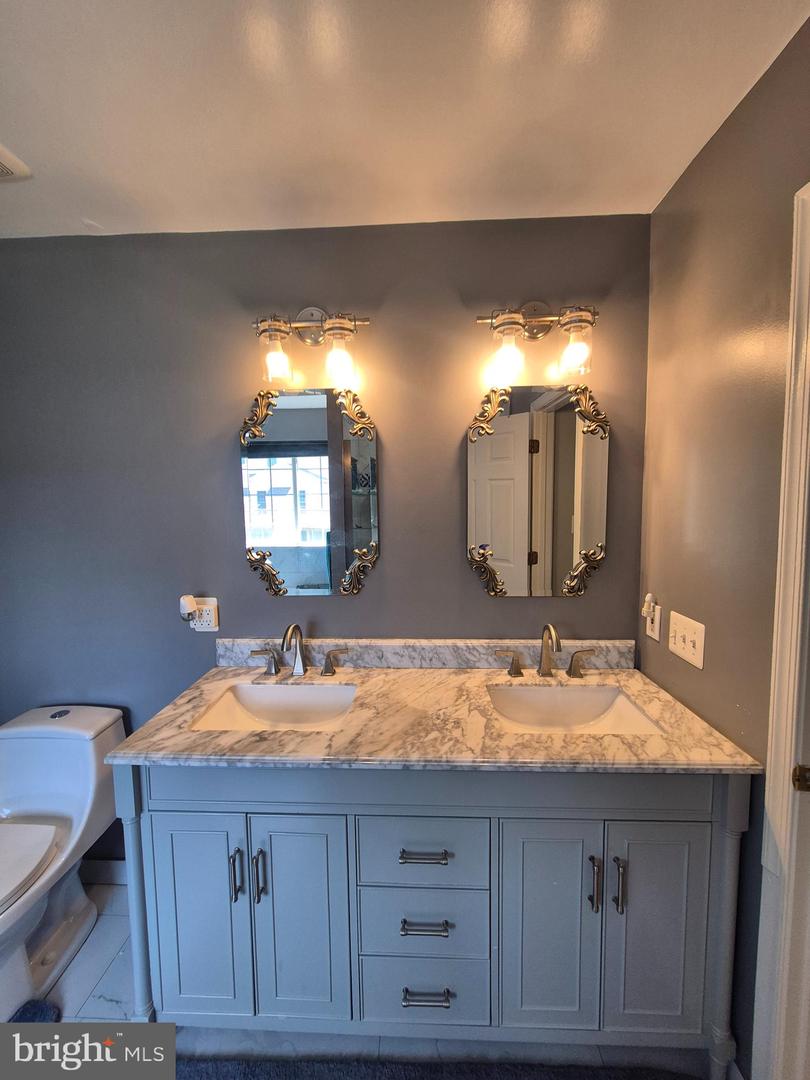 9871 UPPER MILL LOOP, BRISTOW, Virginia 20136, 5 Bedrooms Bedrooms, ,3 BathroomsBathrooms,Residential,For sale,9871 UPPER MILL LOOP,VAPW2095082 MLS # VAPW2095082