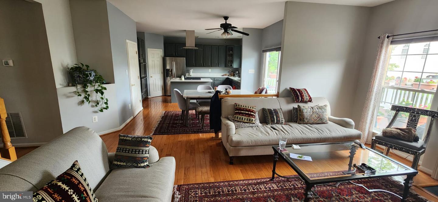9871 UPPER MILL LOOP, BRISTOW, Virginia 20136, 4 Bedrooms Bedrooms, ,3 BathroomsBathrooms,Residential,For sale,9871 UPPER MILL LOOP,VAPW2095082 MLS # VAPW2095082