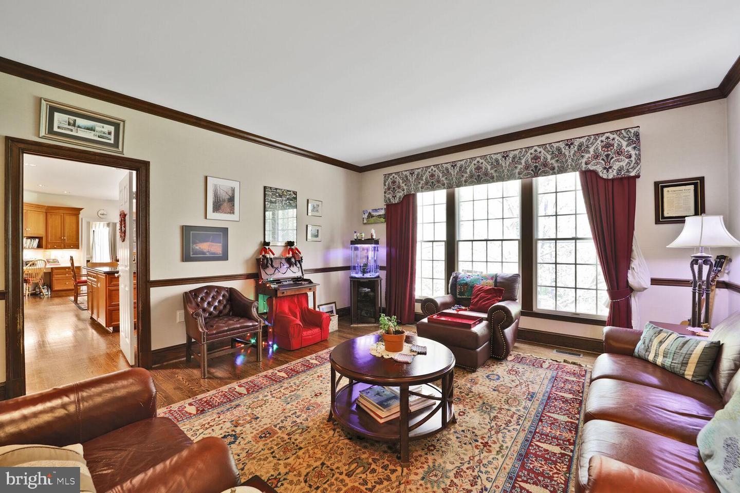 5133 52ND ST NW, WASHINGTON, District Of Columbia 20016, 5 Bedrooms Bedrooms, ,5 BathroomsBathrooms,Residential,For sale,5133 52ND ST NW,DCDC2201512 MLS # DCDC2201512
