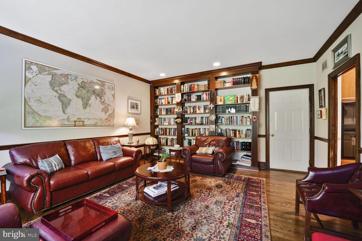 5133 52ND ST NW, WASHINGTON, District Of Columbia 20016, 5 Bedrooms Bedrooms, ,5 BathroomsBathrooms,Residential,For sale,5133 52ND ST NW,DCDC2201512 MLS # DCDC2201512