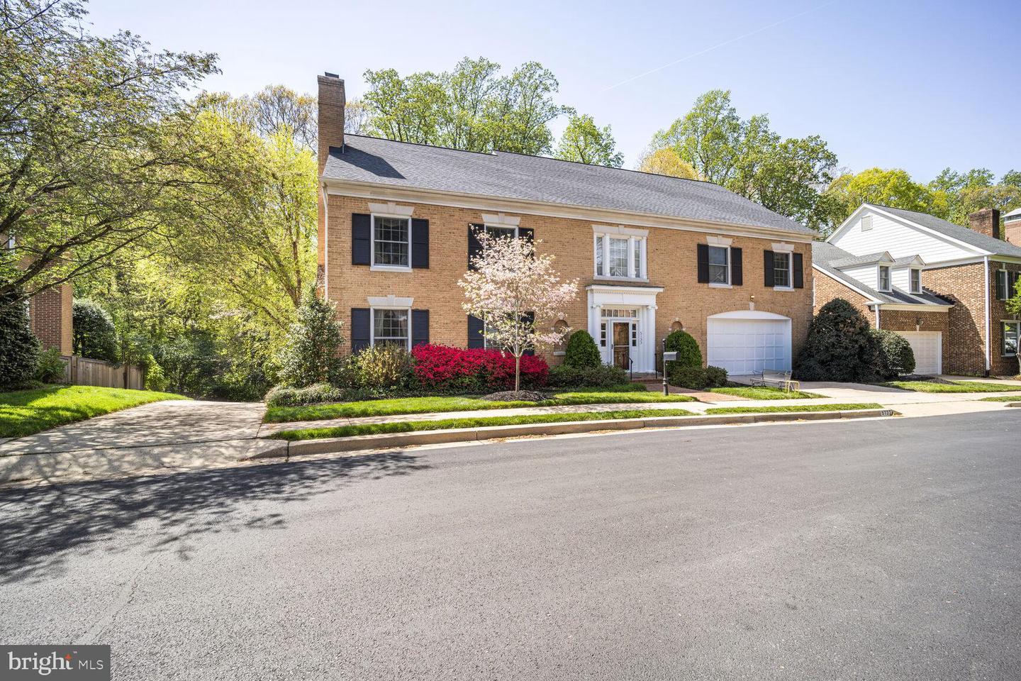 5133 52ND ST NW, WASHINGTON, District Of Columbia 20016, 5 Bedrooms Bedrooms, ,5 BathroomsBathrooms,Residential,For sale,5133 52ND ST NW,DCDC2201512 MLS # DCDC2201512