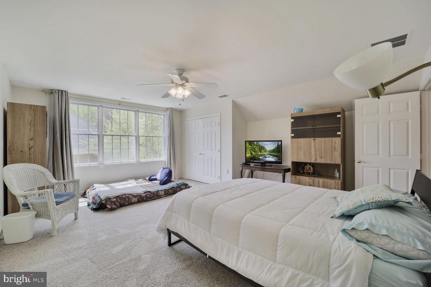 5133 52ND ST NW, WASHINGTON, District Of Columbia 20016, 5 Bedrooms Bedrooms, ,5 BathroomsBathrooms,Residential,For sale,5133 52ND ST NW,DCDC2201512 MLS # DCDC2201512