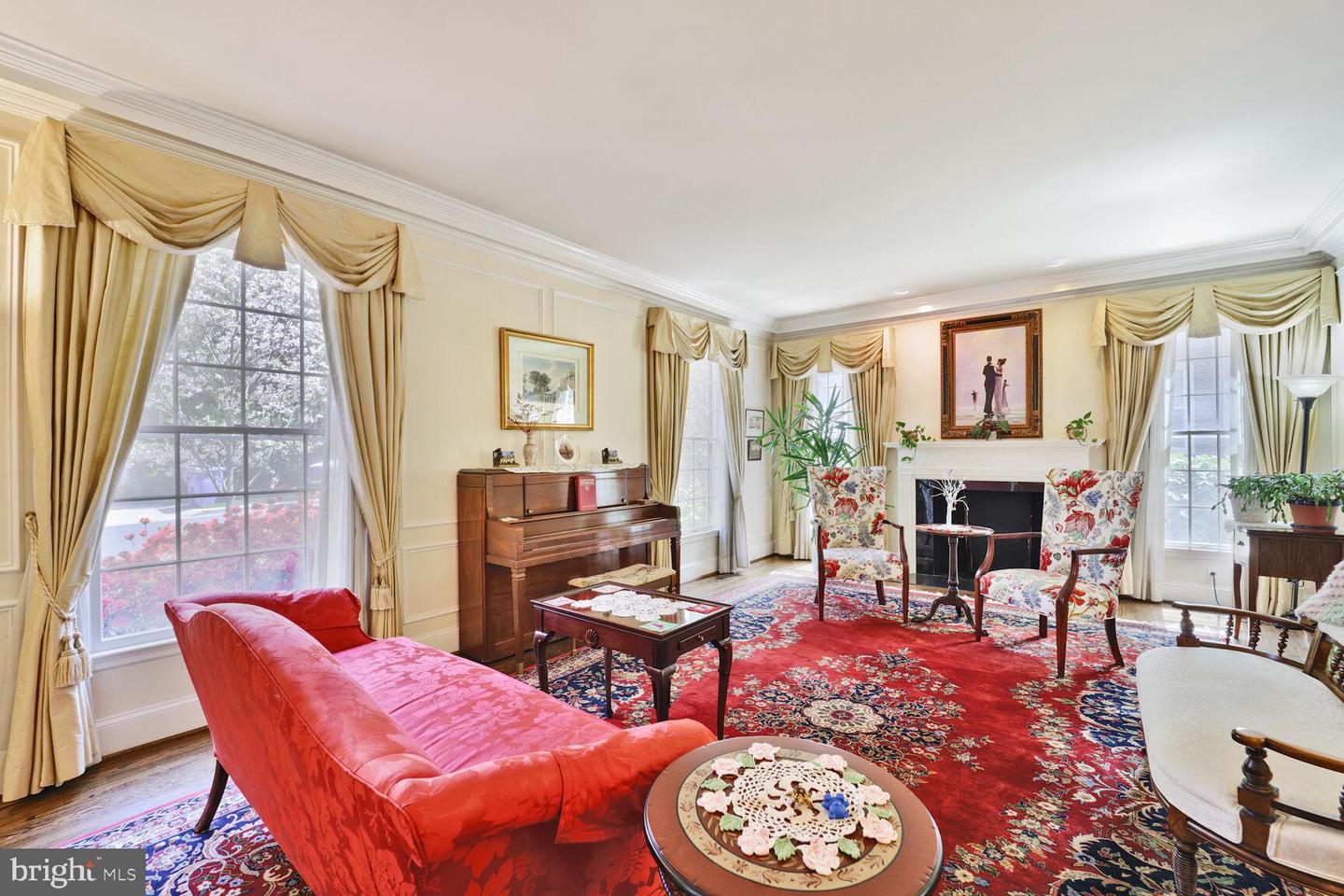 5133 52ND ST NW, WASHINGTON, District Of Columbia 20016, 5 Bedrooms Bedrooms, ,5 BathroomsBathrooms,Residential,For sale,5133 52ND ST NW,DCDC2201512 MLS # DCDC2201512