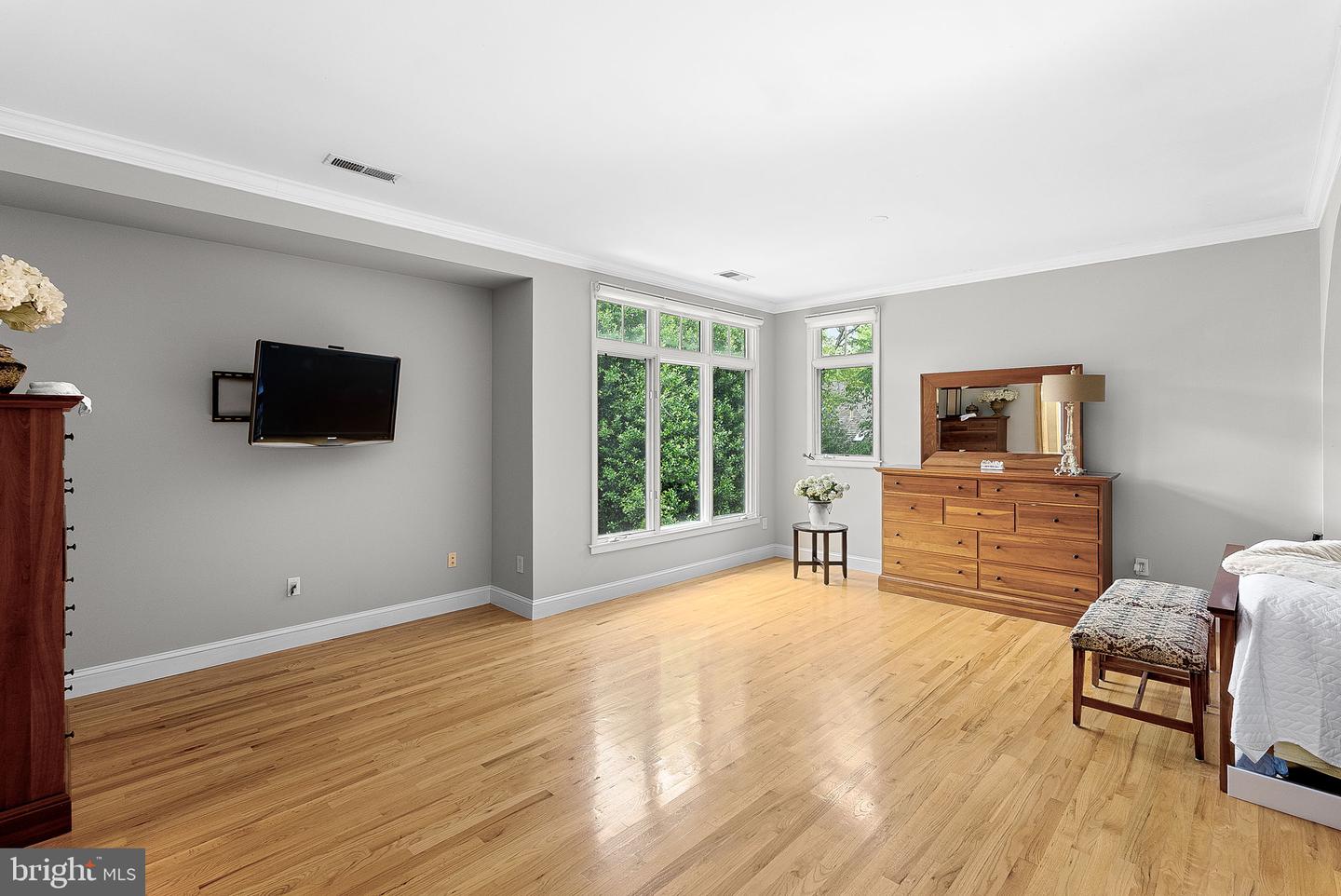 1445 WATERFRONT RD, RESTON, Virginia 20194, 5 Bedrooms Bedrooms, ,4 BathroomsBathrooms,Residential,For sale,1445 WATERFRONT RD,VAFX2241958 MLS # VAFX2241958