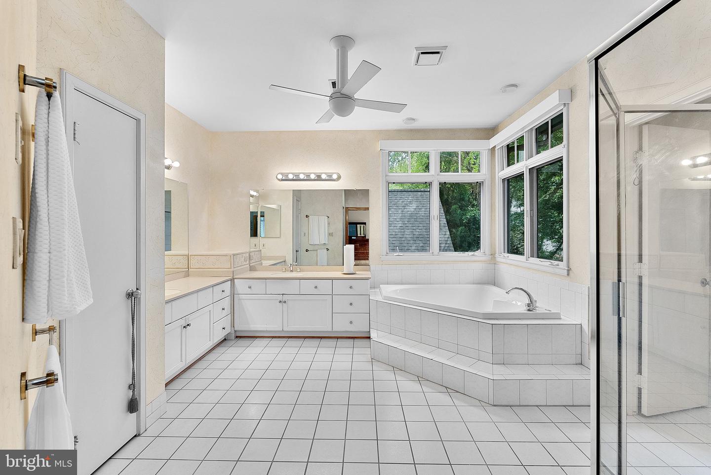 1445 WATERFRONT RD, RESTON, Virginia 20194, 5 Bedrooms Bedrooms, ,4 BathroomsBathrooms,Residential,For sale,1445 WATERFRONT RD,VAFX2241958 MLS # VAFX2241958