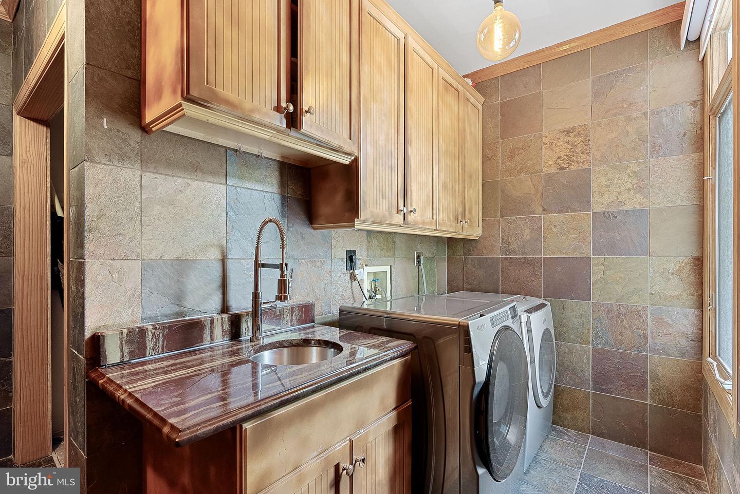 1445 WATERFRONT RD, RESTON, Virginia 20194, 5 Bedrooms Bedrooms, ,4 BathroomsBathrooms,Residential,For sale,1445 WATERFRONT RD,VAFX2241958 MLS # VAFX2241958