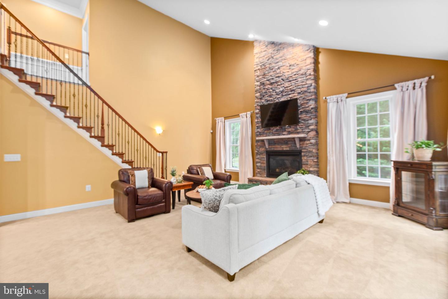 12604 HIDDEN HILLS LN, FREDERICKSBURG, Virginia 22407, 5 Bedrooms Bedrooms, ,4 BathroomsBathrooms,Residential,For sale,12604 HIDDEN HILLS LN,VASP2033268 MLS # VASP2033268